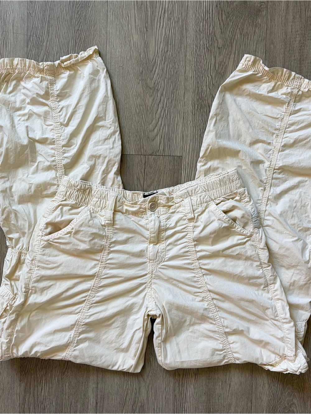 Urban Outfitters BDG Low Rise Y2K Cream Cargo Pants